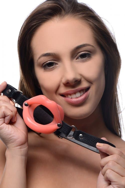3528 XR Brands Master Series Sissy Mouth Gag, красный. Кляп в форме рта — изображение 3